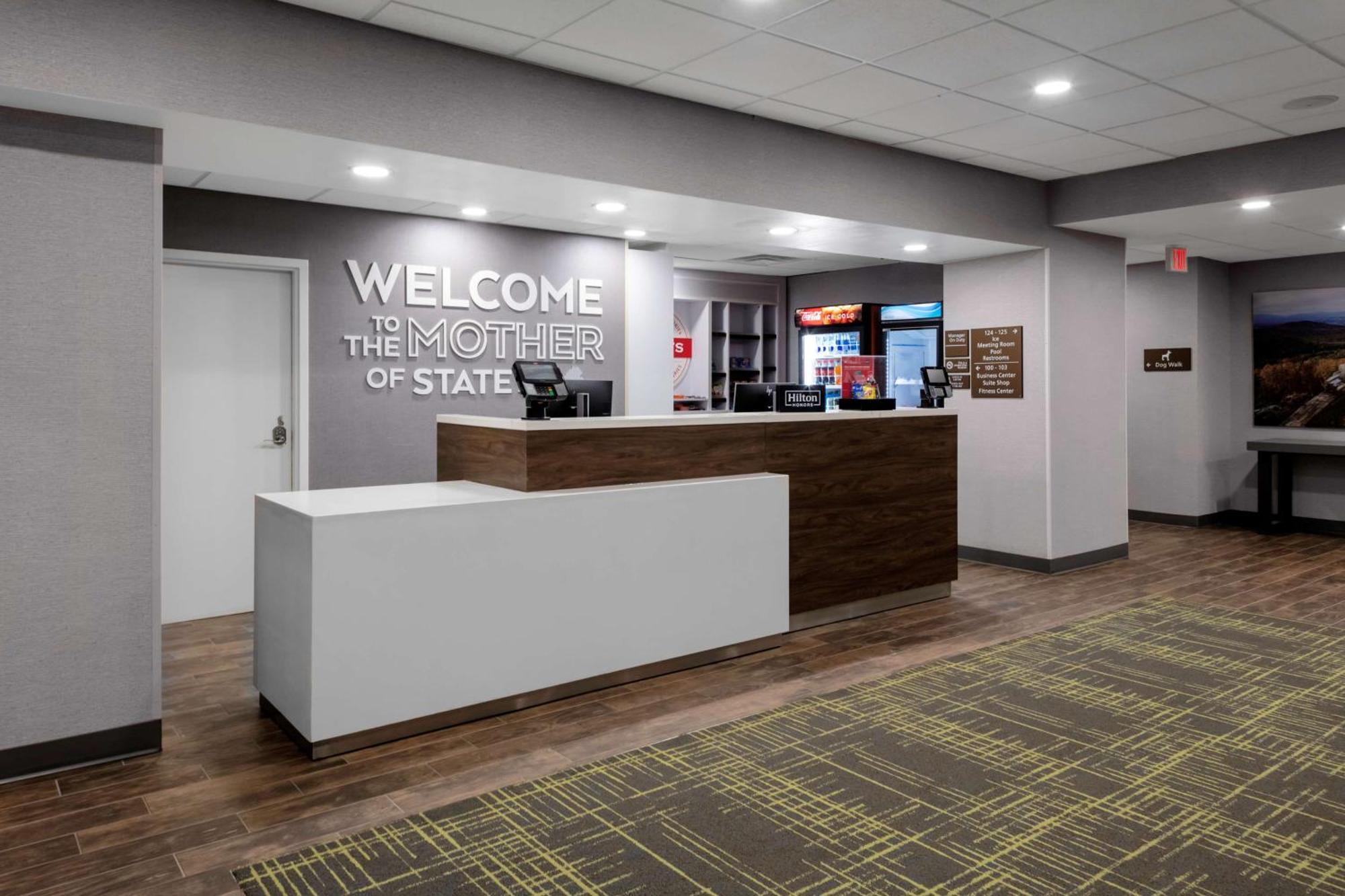 Hampton Inn Gretna - Smith Mountain Lake Екстер'єр фото
